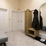 Waterfoot Park 5*