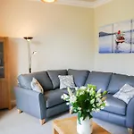 Waterfoot Park Пули-Бридж