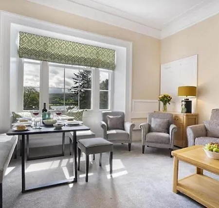 Waterfoot Park 5*