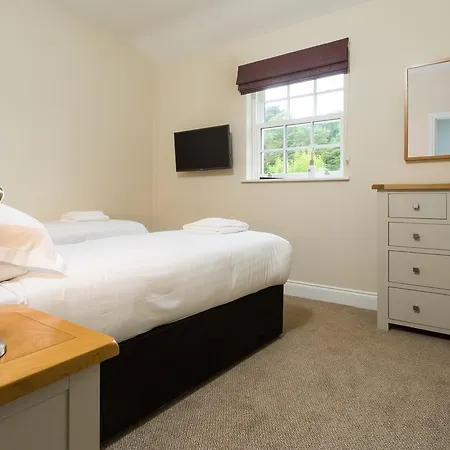 Waterfoot Park 5*