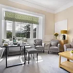 Waterfoot Park 5*