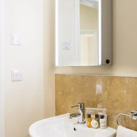 Waterfoot Park 5*