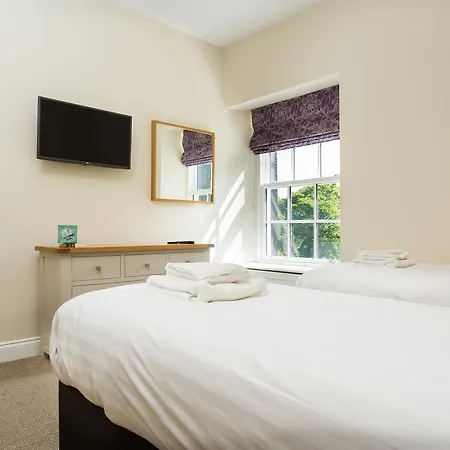 Waterfoot Park Пули-Бридж